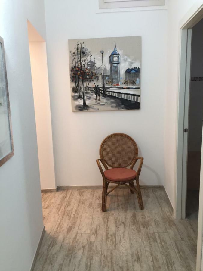 Nuovo Appartamento In Centro プーラ エクステリア 写真